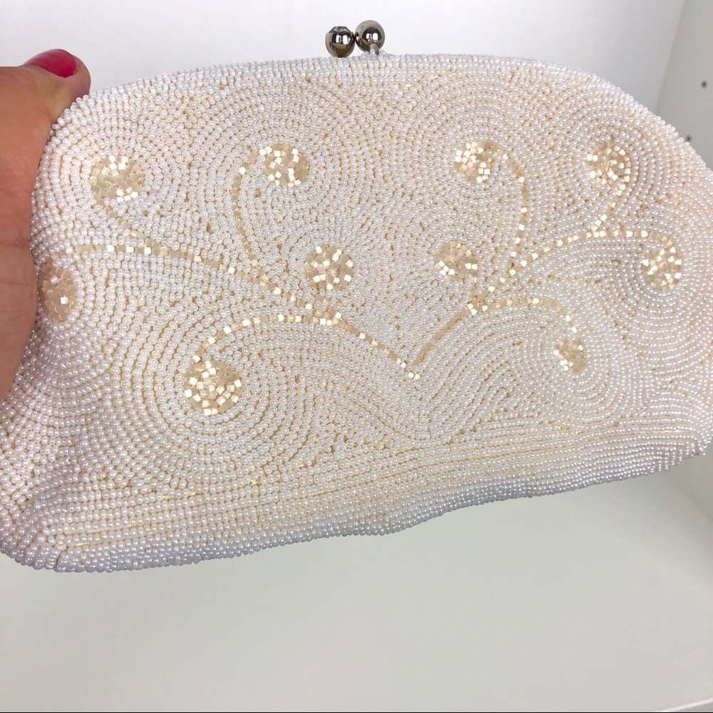 Vintage Off-White Beaded Evening Clutch